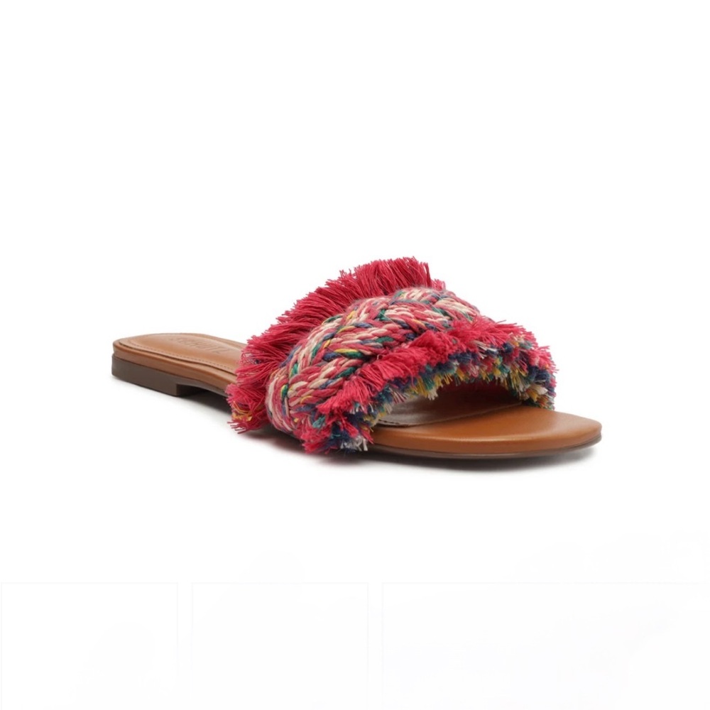 Adelia Flat Sandal